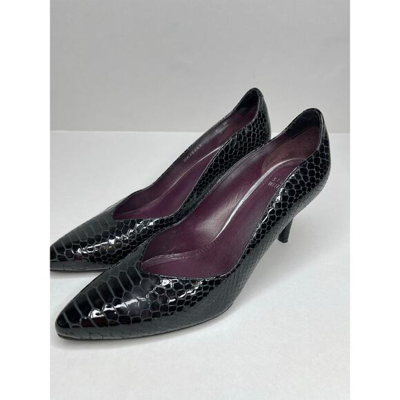 Stuart Weitzman Midondas Black Crystal Snake Embossed scallop Pump size 9 - Picture 2 of 8
